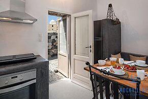 Rock Villas - Emporio | Pool, Jacuzzi, Castle View