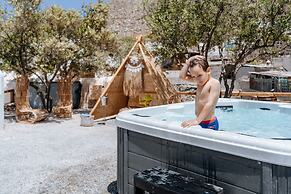 Rock Villas - Emporio | Pool, Jacuzzi, Castle View