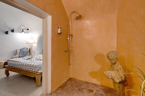 Rock Villas - Emporio | Pool, Jacuzzi, Castle View