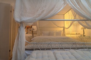 Rock Villas - Emporio | Pool, Jacuzzi, Castle View