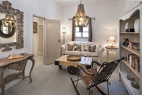 Rock Villas - Emporio | Pool, Jacuzzi, Castle View