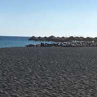 Rock Villas - Emporio | Pool, Jacuzzi, Castle View