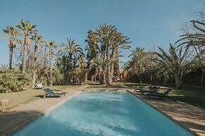 Villa Le Perroquet Bleu