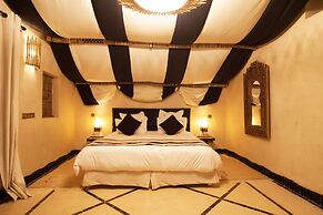 Villa Le Perroquet Bleu