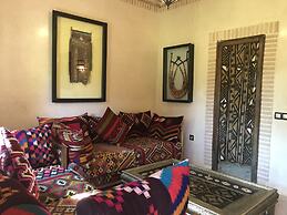 Villa Le Perroquet Bleu