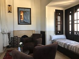 Villa Le Perroquet Bleu