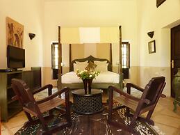 Villa Le Perroquet Bleu