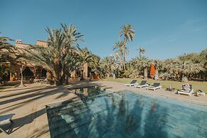 Villa Le Perroquet Bleu