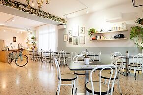 De La Ville Boutique Hotel