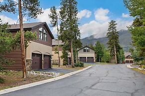 Waterdance 475a 5 Bedroom Townhouse by RedAwning