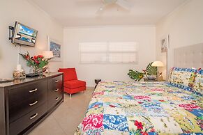 The Colonial Club, Oceanfront Condos