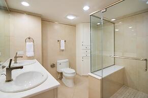 The Colonial Club, Oceanfront Condos