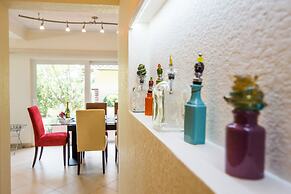 The Colonial Club, Oceanfront Condos