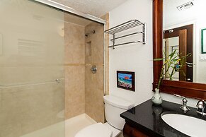 The Colonial Club, Oceanfront Condos