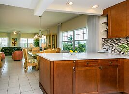 The Colonial Club, Oceanfront Condos