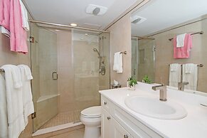 The Colonial Club, Oceanfront Condos