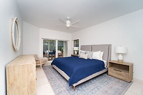 The Colonial Club, Oceanfront Condos