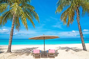 The Colonial Club, Oceanfront Condos