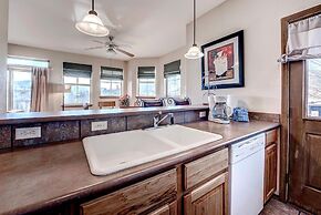 Tarn Landing C-19 1 Bedroom Condo by RedAwning