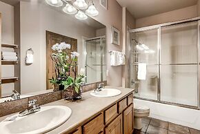 Tarn Landing C-19 1 Bedroom Condo by RedAwning