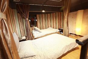 Wutongli Youth Hostel