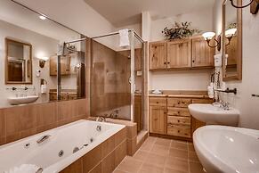 Ski Tip Townhomes 8713