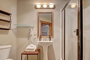 Perfect Location, With Amazing Views - CO422 by RedAwning