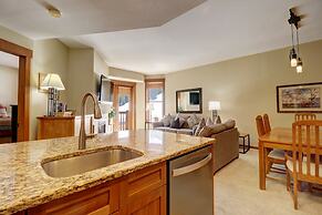 Perfect Location, With Amazing Views - CO422 by RedAwning