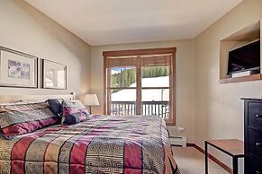 Perfect Location, With Amazing Views - CO422 by RedAwning