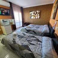 Hotel Ampuria Inn