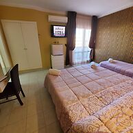 Hotel Ampuria Inn