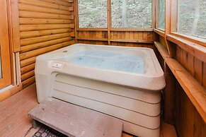 Always Christmas 2 Bedroom Cabin by RedAwning