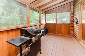 Always Christmas 2 Bedroom Cabin by RedAwning