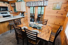 Always Christmas 2 Bedroom Cabin by RedAwning