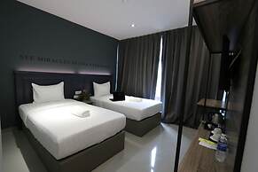 Hotel 99 - Sri Petaling