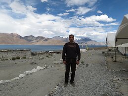 Manila Groups of Houseboats