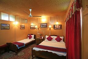 Manila Groups of Houseboats