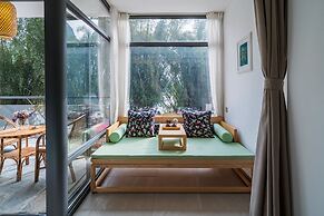 CTN LiRiver Boutique Hotel