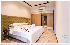 Expressionz Professional Suites by MyKey