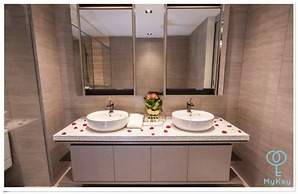 Expressionz Professional Suites by MyKey