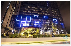 Expressionz Professional Suites by MyKey