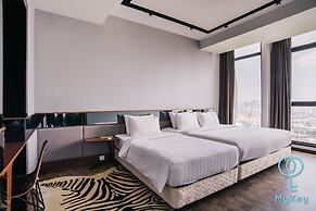 Expressionz Professional Suites by MyKey