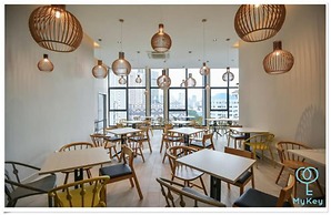 Expressionz Professional Suites by MyKey