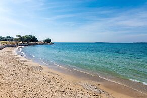 Apollonium Spa & Beach Resort