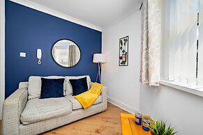 Stay In Cardiff Canton St. John's Court Apartment
