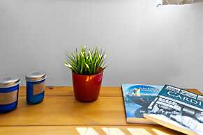 Stay In Cardiff Canton St. John's Court Apartment