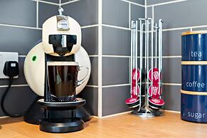 Stay In Cardiff Canton St. John's Court Apartment