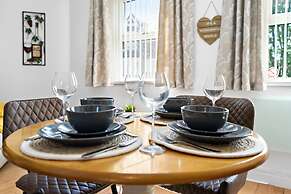 Stay In Cardiff Canton St. John's Court Apartment