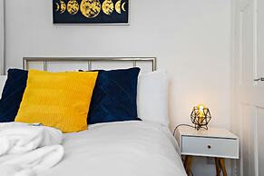 Stay In Cardiff Canton St. John's Court Apartment