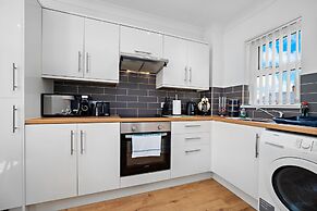 Stay In Cardiff Canton St. John's Court Apartment